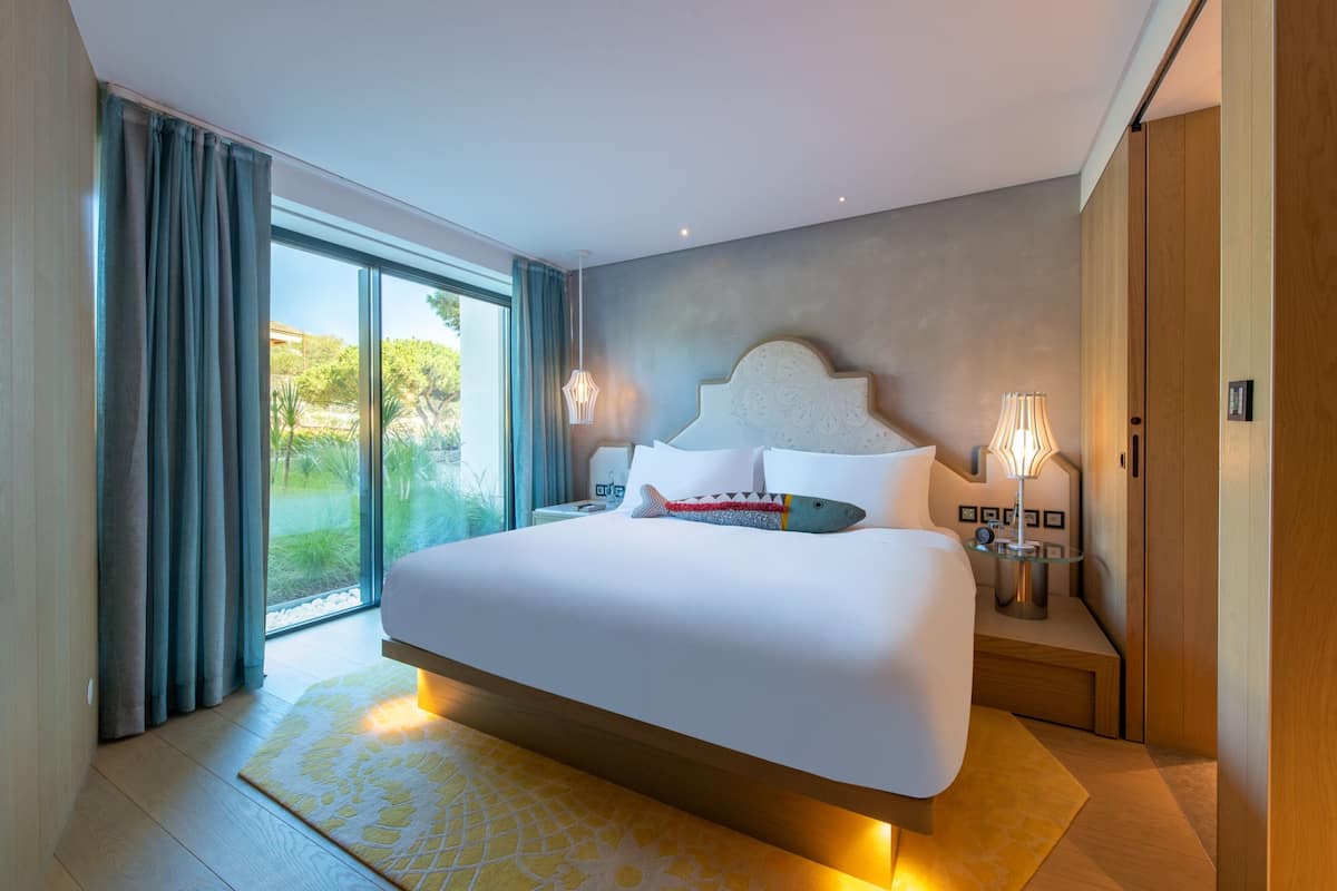 Suíte, 2 quartos, para não fumantes, terraço | 1 quarto, roupas de cama premium, edredons de pluma