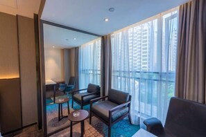 Unclassified image, 2 of 129, button - New Glory Holiday Inn (Jurong)
