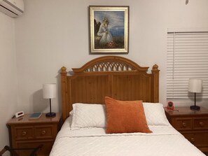 2 bedrooms, desk, iron/ironing board, free WiFi