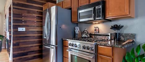 Fridge, microwave, oven, stovetop