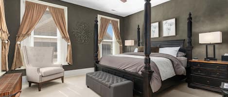 Casa Suite | Egyptian cotton sheets, premium bedding, pillowtop beds, blackout drapes