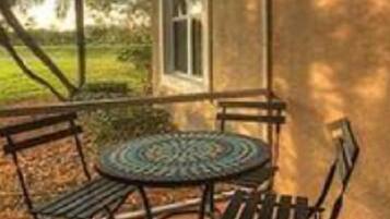 Apartment | 1 bedroom, iron/ironing board, travel crib, WiFi