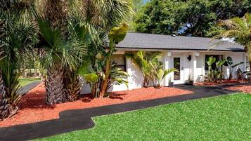 Villa | 2 bedrooms, travel crib