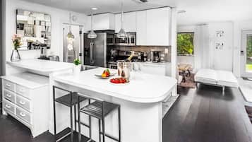 Biệt thự | Bếp riêng | Bếp nấu, ghế cao cho trẻ em