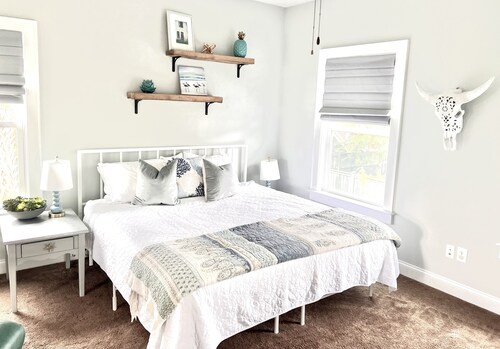 Exclusive, safe, quiet island living Charleston!