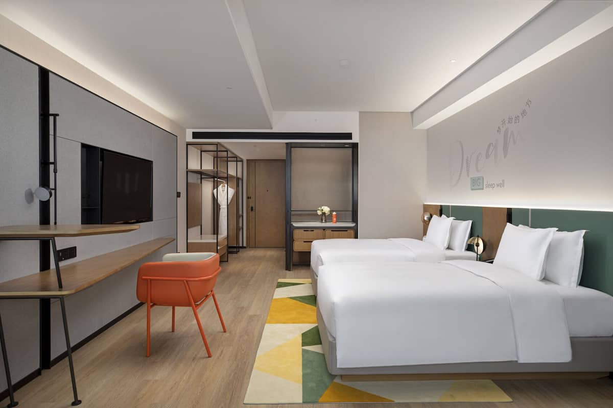 Minibar, in-room safe, desk, soundproofing