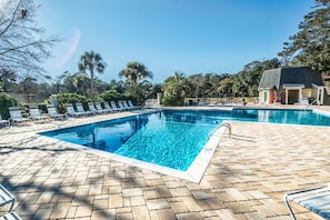 Condo (2 Bedrooms) | Property amenity