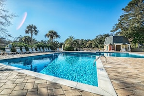 Condo (2 Bedrooms) | Property amenity