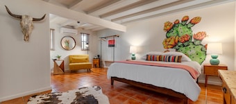 Pecos Trail Inn