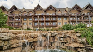 Unclassified image, 3 of 40, button - Wilderness Club™ at Big Cedar® - 1 Bedroom Lodge (Ridgedale)