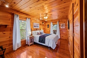 4 Schlafzimmer, Schreibtisch, Bügeleisen/Bügelbrett, kostenloses WLAN