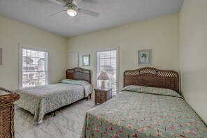 7 bedrooms, desk, iron/ironing board, WiFi