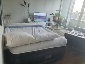 1 bedroom, desk, iron/ironing board, WiFi