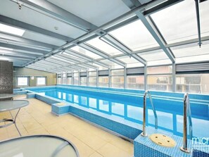 Piscine couverte, piscine chauffée