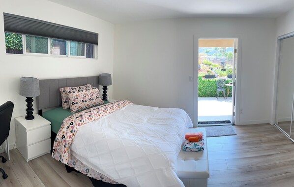 3 habitaciones, tabla de planchar con plancha, wifi y ropa de cama 
