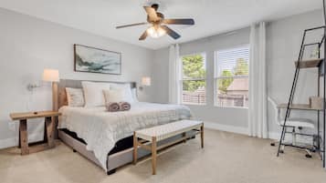 3 bedrooms, desk, iron/ironing board, travel crib