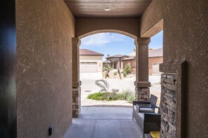 Terrace/patio - Red Vista Views: Serenity at the Monument (Grand Junction)