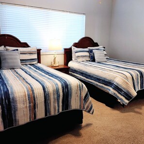 2 soverom, strykejern/-brett, wi-fi (inkludert) og sengetøy