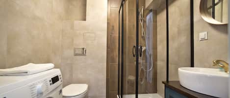 Comfort Apartment | Bathroom