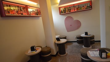 Snack bar