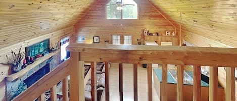 Studio (2 Bedrooms) | Property amenity