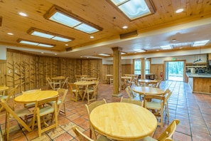 Dining - Mtn. Lodge - Sleeps 42 - Hot Tubs + Mountain Views (Durango)