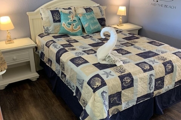 QUEEN COMFORTABLE BED