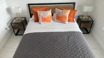 2 Schlafzimmer, Bügeleisen/Bügelbrett, kostenloses WLAN, Bettwäsche