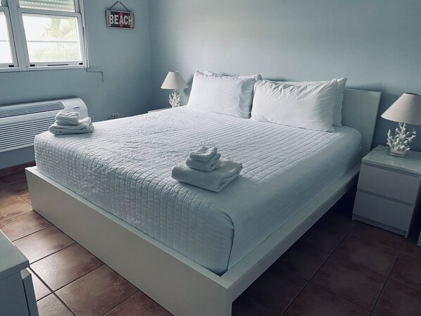 2 bedrooms, iron/ironing board, WiFi, bed sheets