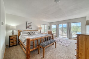 4 bedrooms, free WiFi, bed sheets - Beautiful Home with Breathtaking Views! (Nathrop)