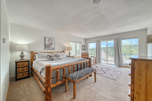 4 bedrooms, free WiFi, bed sheets