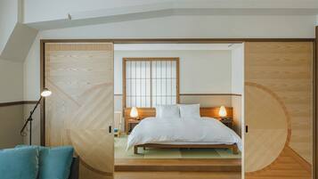 Japanese Junior Suite, Non Smoking | Free minibar, in-room safe, individually decorated
