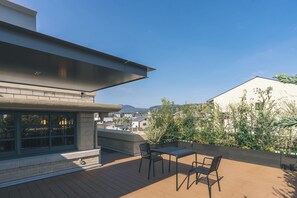 Articles de minibar gratuits, coffre-fort, décor unique