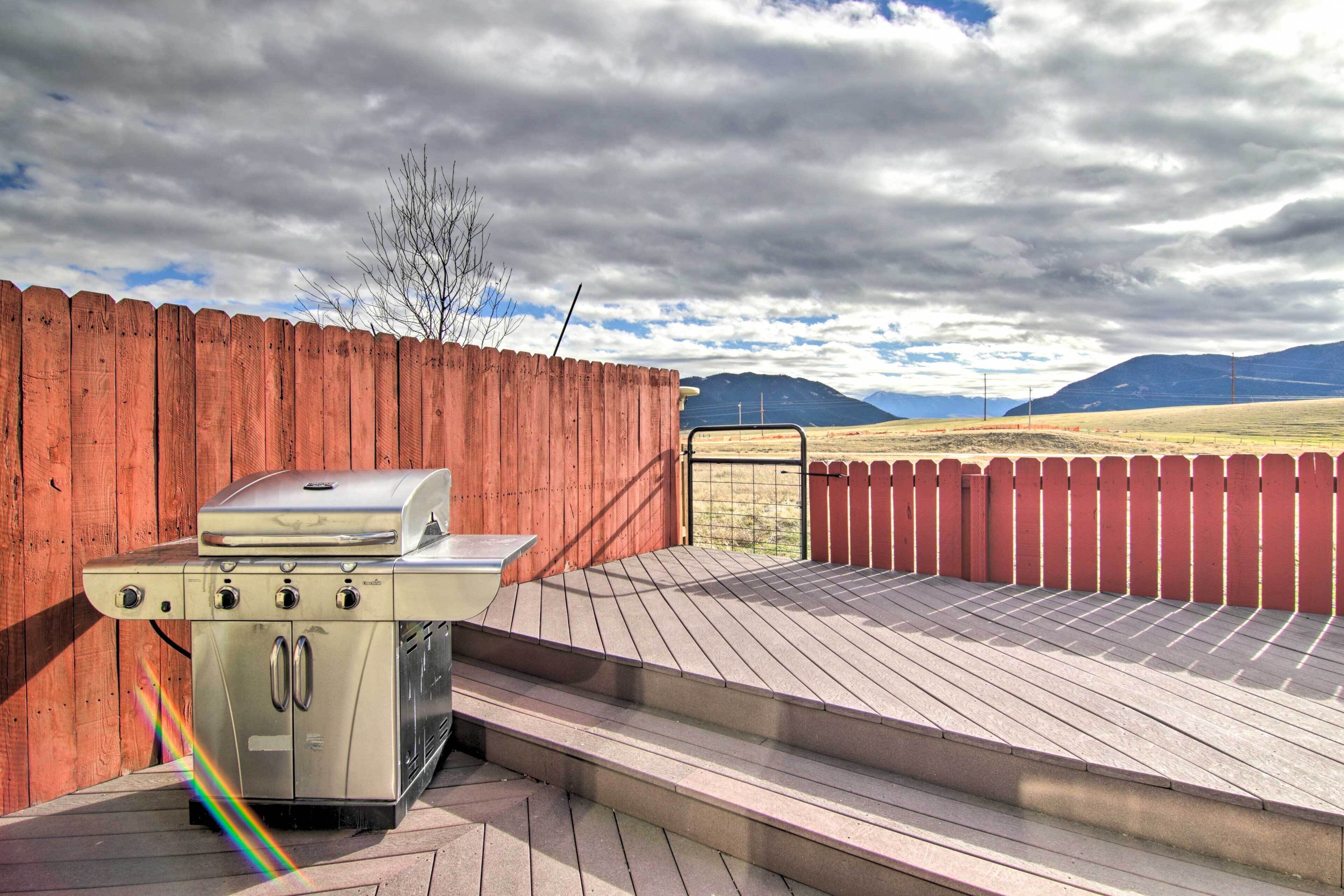 Livingston House w/ Mtn Views, Deck & Grill! in Livingston, United States