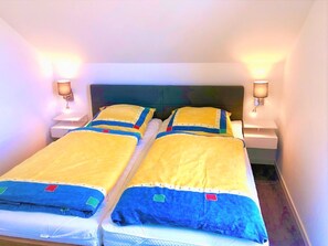 5 bedrooms, WiFi, bed sheets - House No. 20, Holiday home Fischerhus - Modern vacation home, fireplace, sauna, south (Wangerland)