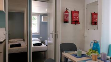 3 camere, culla da viaggio, Wi-Fi gratuito, lenzuola