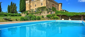 Stunning private villa with private pool, A/C, WIFI, patio, panoramic view, close to San Gimignano