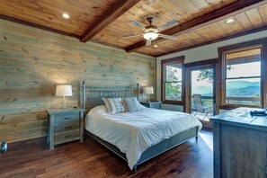 3 bedrooms, free WiFi, bed sheets, wheelchair access