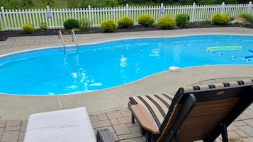 Piscine extérieure, piscine chauffée