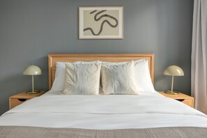 2 slaapkamers, een strijkplank/strijkijzer, wifi, beddengoed