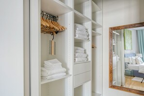 2 sovrum, strykjärn/strykbräda, wi-fi och sängkläder