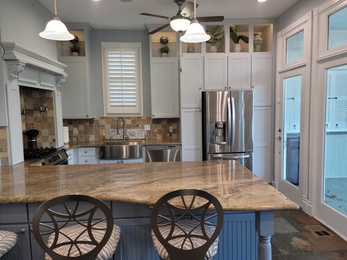 Historic Hideaway with pool!  Close to beaches and downtown.