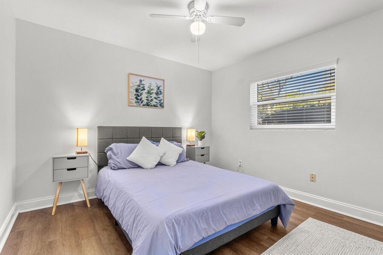 3 habitaciones, escritorio, tabla de planchar con plancha y wifi 