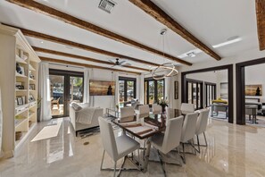 Interior - Villa Tropical,  Waterfront location off Las Olas in Seven Isles  (Fort Lauderdale)