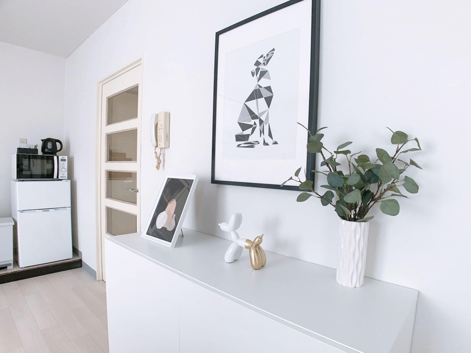 Iron/ironing board, free WiFi, bed sheets