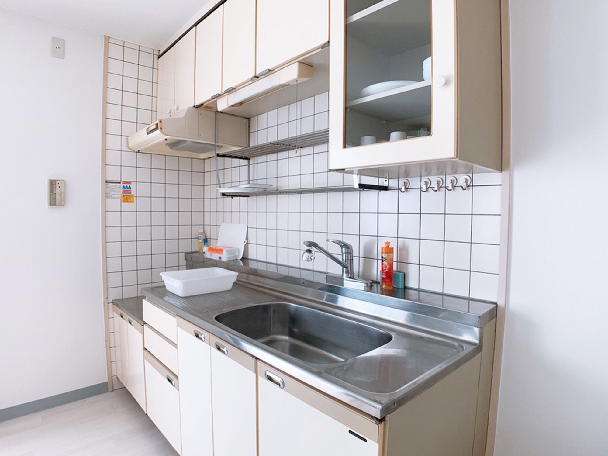 Family Room, Non Smoking (502) | Private kitchen | Fridge, microwave, stovetop, electric kettle