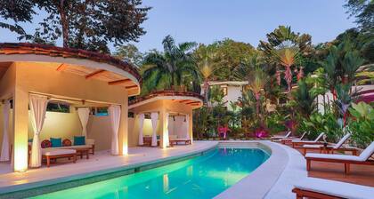 The Mellow Macaw, 2 bedroom 2 bath in the Center of Manuel Antonio