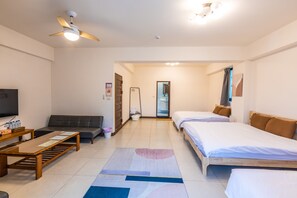 واي فاي مجانًا وملاءات أسرّة