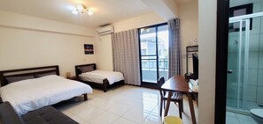 Comfort Triple Room | Free WiFi, bed sheets - Tea Homestay (Zhuqi)