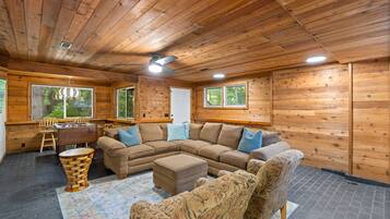 Älytelevisio, pöytäjalkapallopöytä